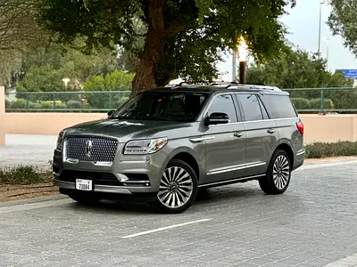 صورة 3 لـ 2020 Lincoln NAVIGATOR