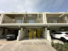Camelia 3BR Back-to-Back | Closed Kitchen