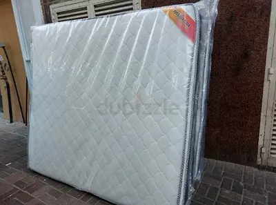 Very comfortable and medium firm mattress 180x200cm king size. All times delivery available