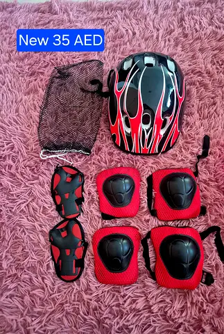 Protective Gear Set for Skating and Other Sports