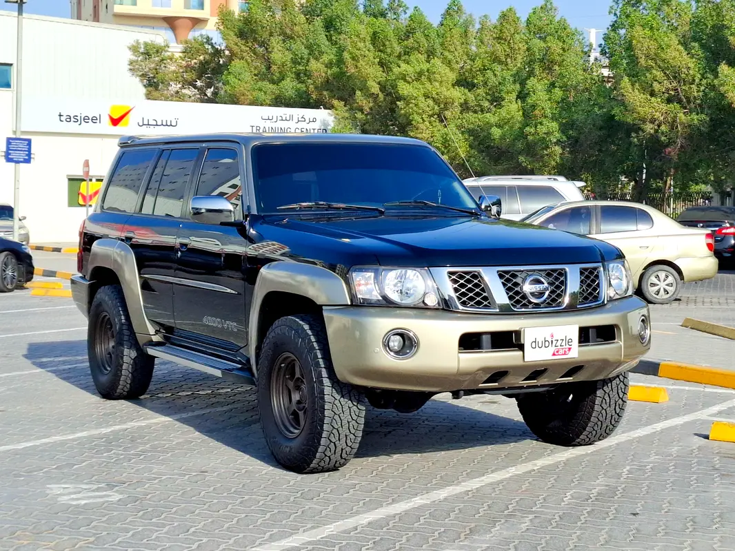 Nissan Patrol Safari 2021 — photo 1 of 17