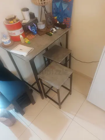 Bar Table with bar chairs