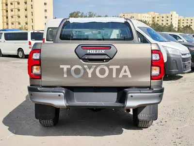صورة 8 لـ 2025 Toyota HILUX