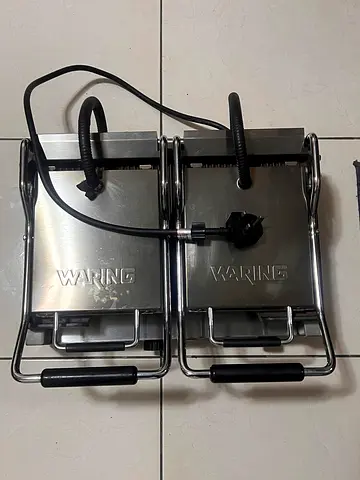Waring WPG300 Dual Panini Grill - Excellent condition