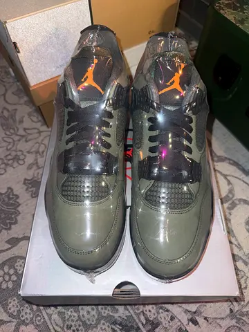 Jordan 4 Retro OG SP
Undefeated (2025)
