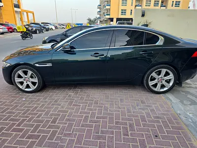 2017 Jaguar XE thumbnail 11