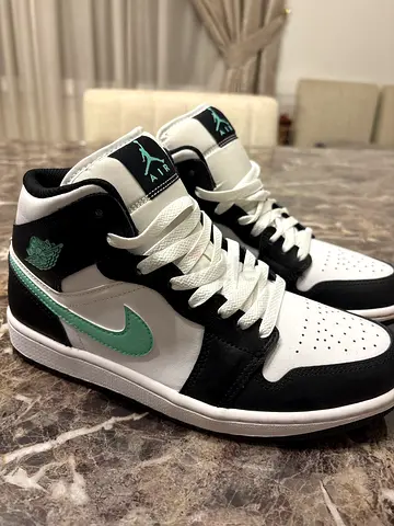 Brand New Air Jordan 1 Mid – Never Worn – No Box – Size 41
