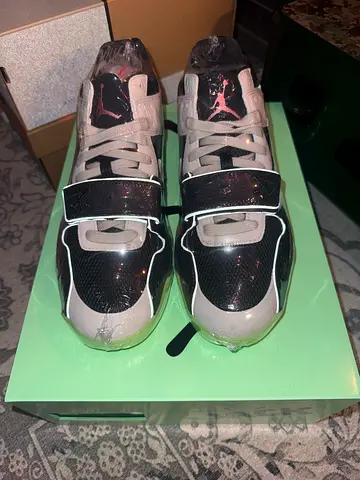 Jordan Jumpman Jack TR Travis Scott × Chase B Black
Night Silver