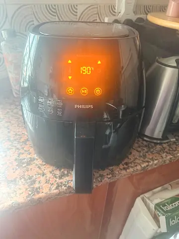 Philips Air Fryer with Digital Controls
