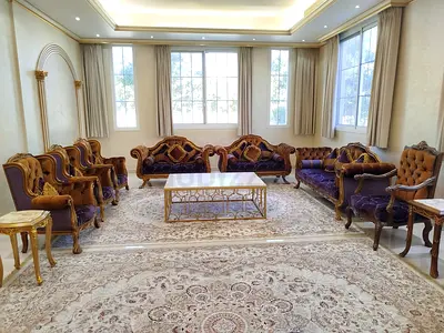 Elegant Royal Living Room Set with Coffee Table