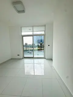 Spacious 1BHK With Balcony Front Of North Park