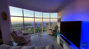 Vacant | SkyLine &amp; Park Views | Multiple Options