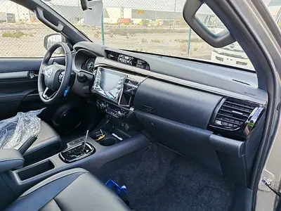 صورة 15 لـ 2025 Toyota HILUX