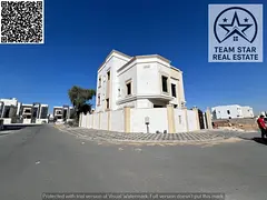 High-end finished villa, first occupancy, spacious rooms with built-in wardrobes