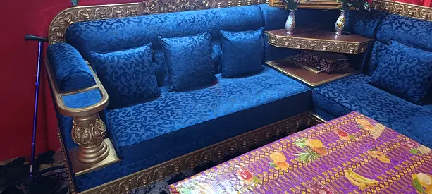 arabi sofa for sale in godd condition