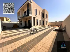 5 bedroom villa majlis hall land 6200 square feet bulit 4500 square feet