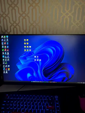 Gigabyte M27Q 27 QHD GAMING MONITOR 170Hz IPS