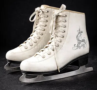 Queen Figure ice skates