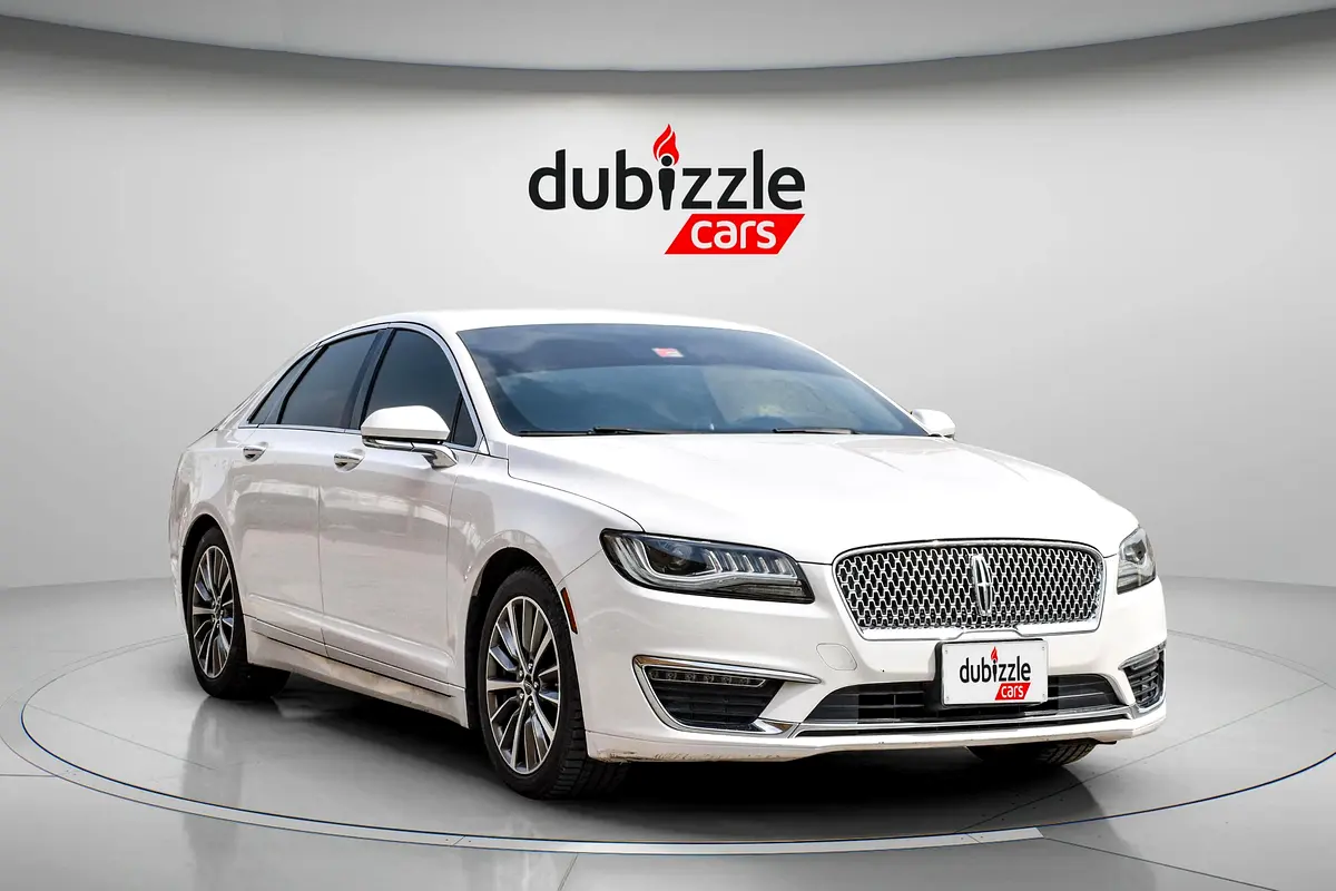 Lincoln MKZ 2018 — photo 1 of 18