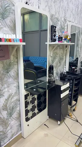 مرايات مع خزانات