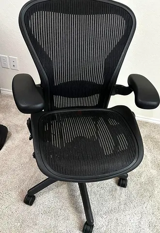 Herman miller Aeron size B