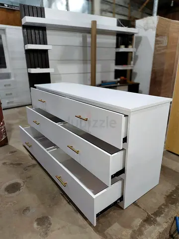 Elegant White Dresser with Spacious Drawers