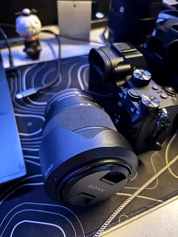 Sony 28-70mm F3.5-5.6 FE OSS Interchangeable Standard Zoom Lens