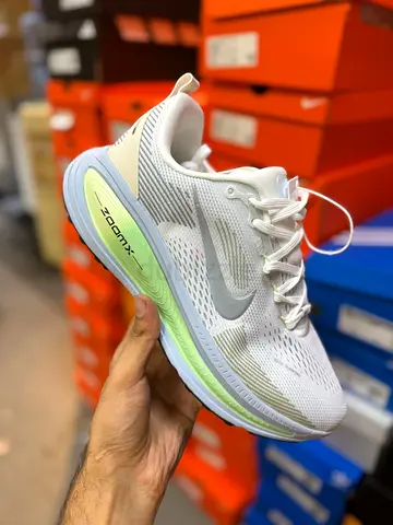 Nike Vomero 18, lightish colour, size 40-45