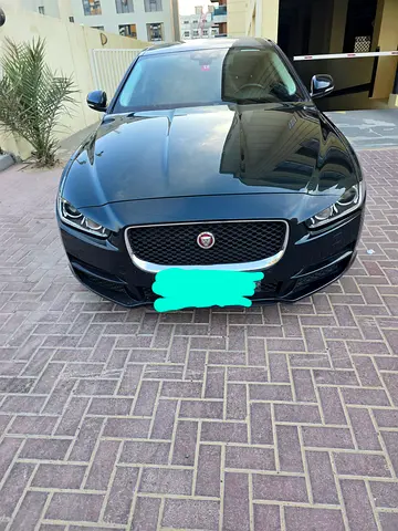 2017 Jaguar XE thumbnail 5