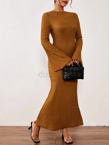 Elegant Brown Ribbed Maxi Dress