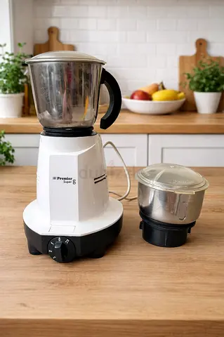 Mixer Grinder with Chutney grinder and dry spice jar