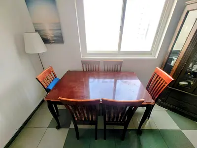Dining Table for Sale – Clean, Sturdy  Well Maintained – Sharjah