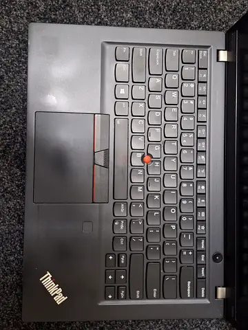 Lenovo ThinkPad T495s