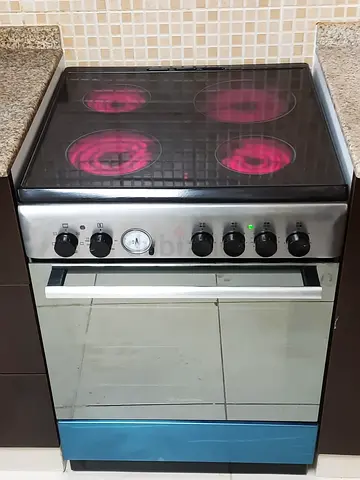 Ariston Brand Latest Model 60cm Electric Ceramic 4 Hobs Cooker