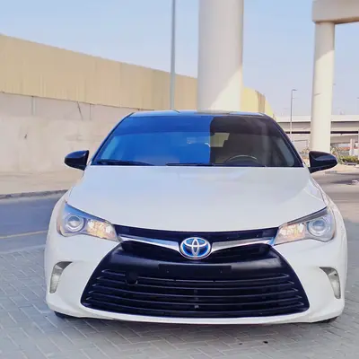 TOYOTA CAMRY HYBHEBRID 2017