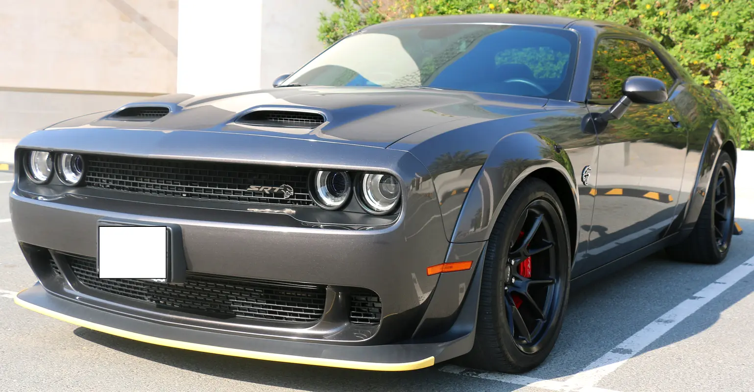 Dodge Challenger 2022 — photo 1 of 7
