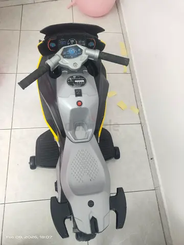 Kids Ride-On Scooter