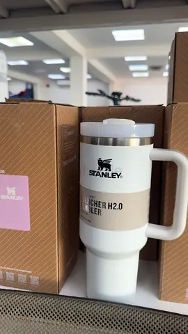 Stanley Classic Trigger Action Travel Mug