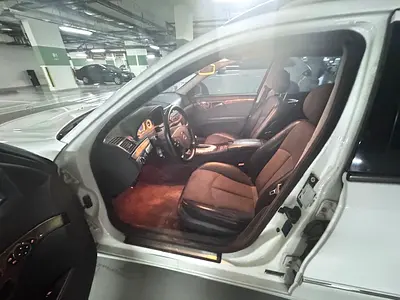 صورة مصغرة 8 لـ 2004 Mercedes-BENZ E-CLASS