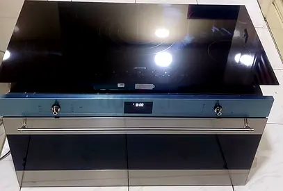 Smeg Latest Model Built in 90cm Electric Top And Oven For Sale Brand New Never Used