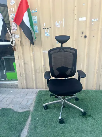 Contessa chair for sale with headrest