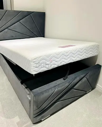 Queen Size Brand New Customizable Hydraulic Storage Bed