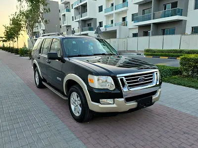 Ford Explorer 2008 / 4.0L - 6 Cylinder - 4X4 / Single Owner / Full Agency Service History / GCC Spec