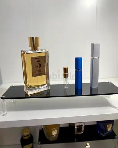 Rosendo Mateu Nº 5 Floral, Amber, Sensual Musk Olfactive Expressions perfume decant sample 10ML