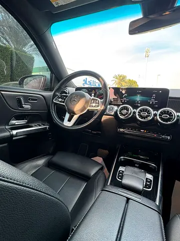 2020 Mercedes-BENZ GLB 照片 3