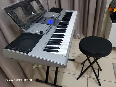Yamaha PSR 295 like brand new condition