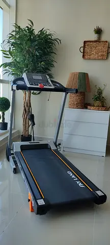 Amazing Treadmill with Huge Belt no issues at all!