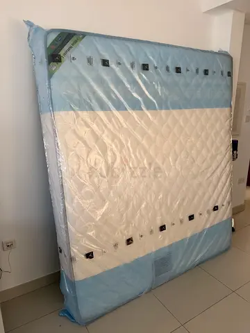 Brand New King Size i Bliss Natural Latex Mattress 180x200 cm (HomeBox)