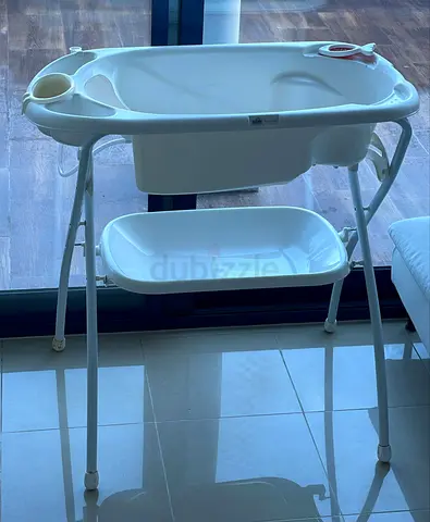 Reliable Baby Bath Tub with Stand