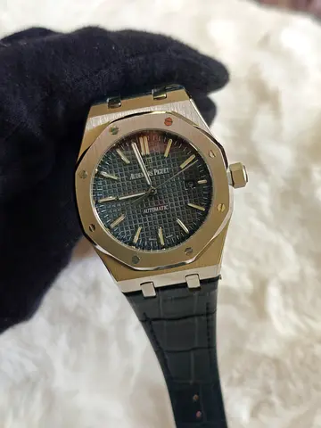 Watch automatic